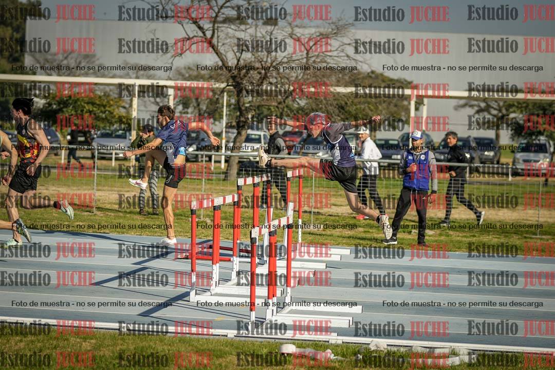 Fotos de los 110 m con vallas de varones