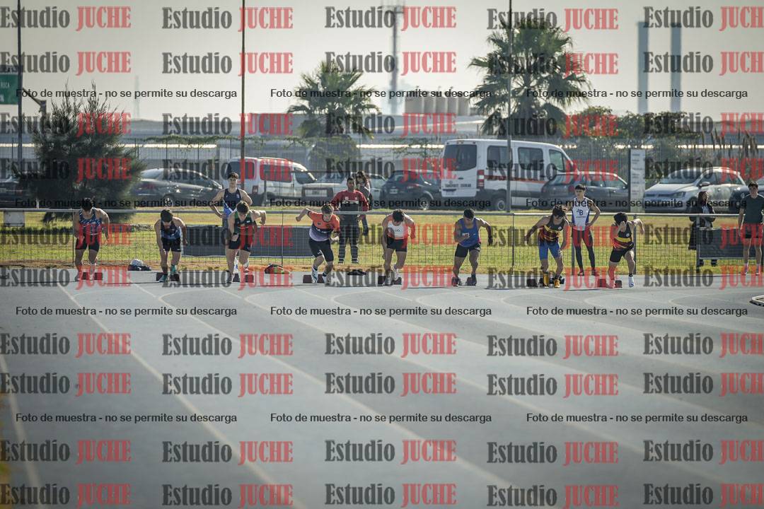Fotos de los 100 m llanos de varones