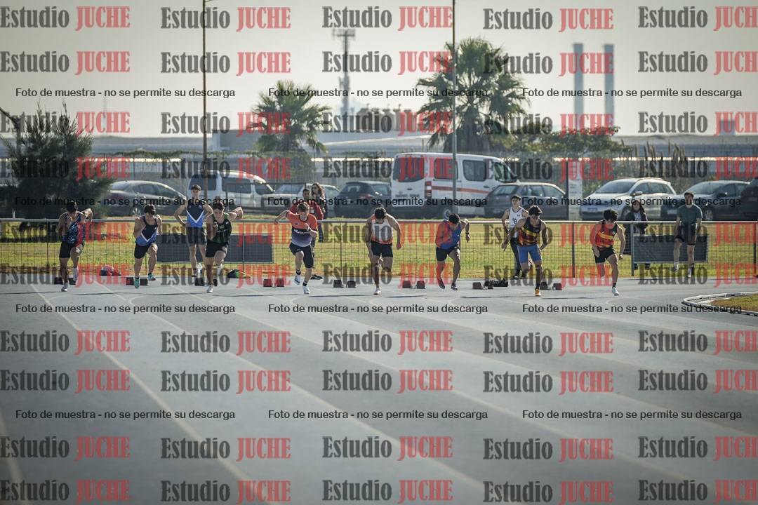 Fotos de los 100 m llanos de varones