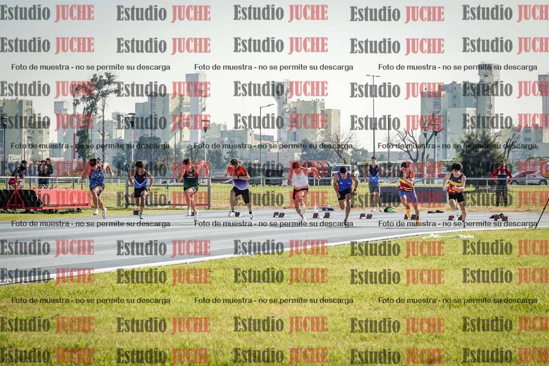 Fotos de los 100 m llanos de varones