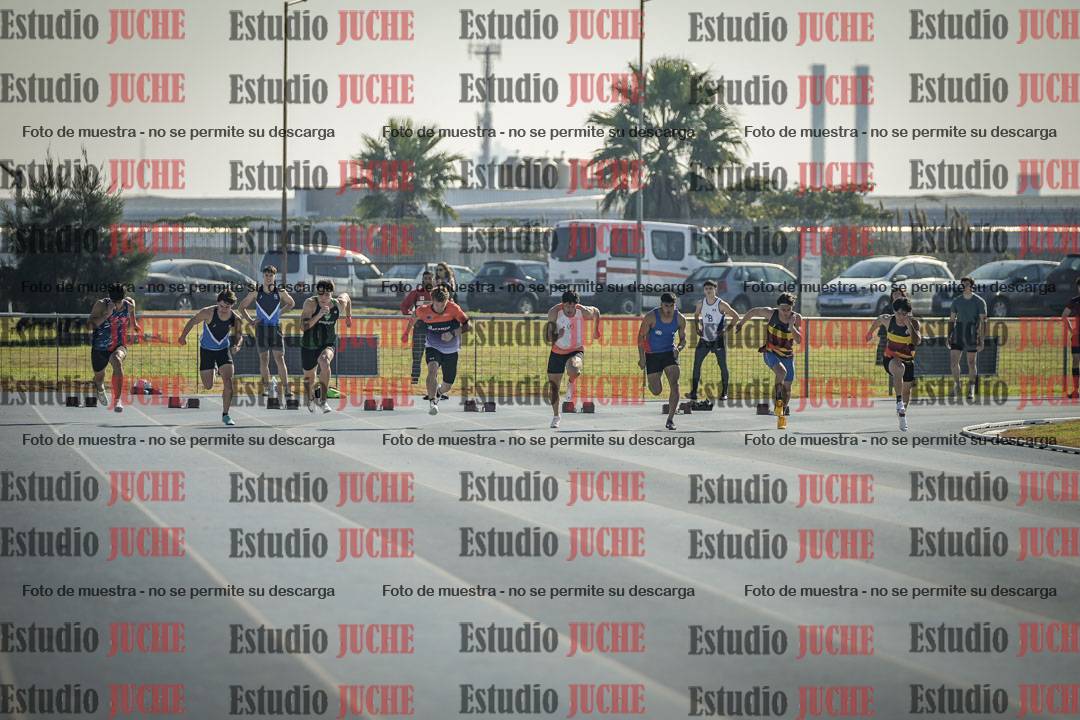 Fotos de los 100 m llanos de varones