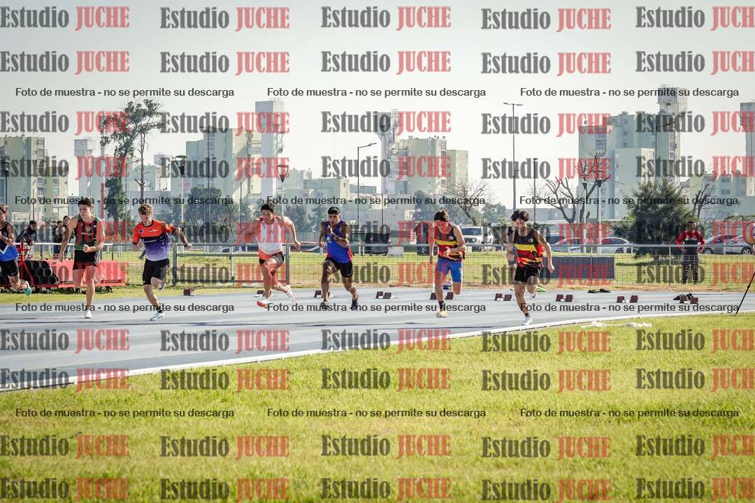 Fotos de los 100 m llanos de varones