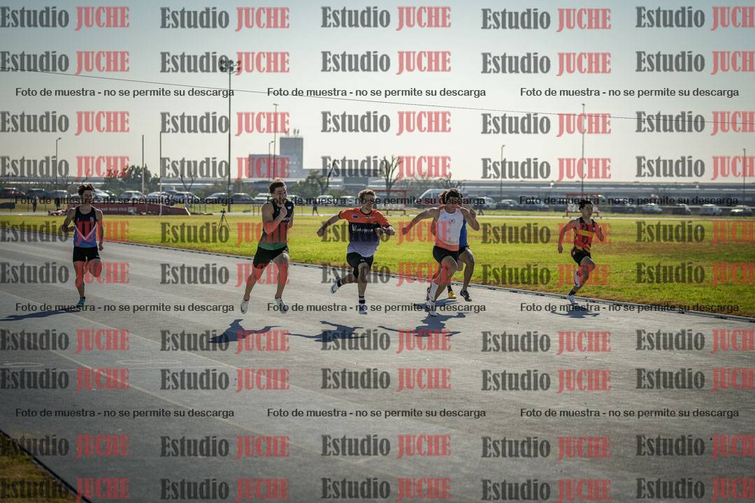 Fotos de los 100 m llanos de varones