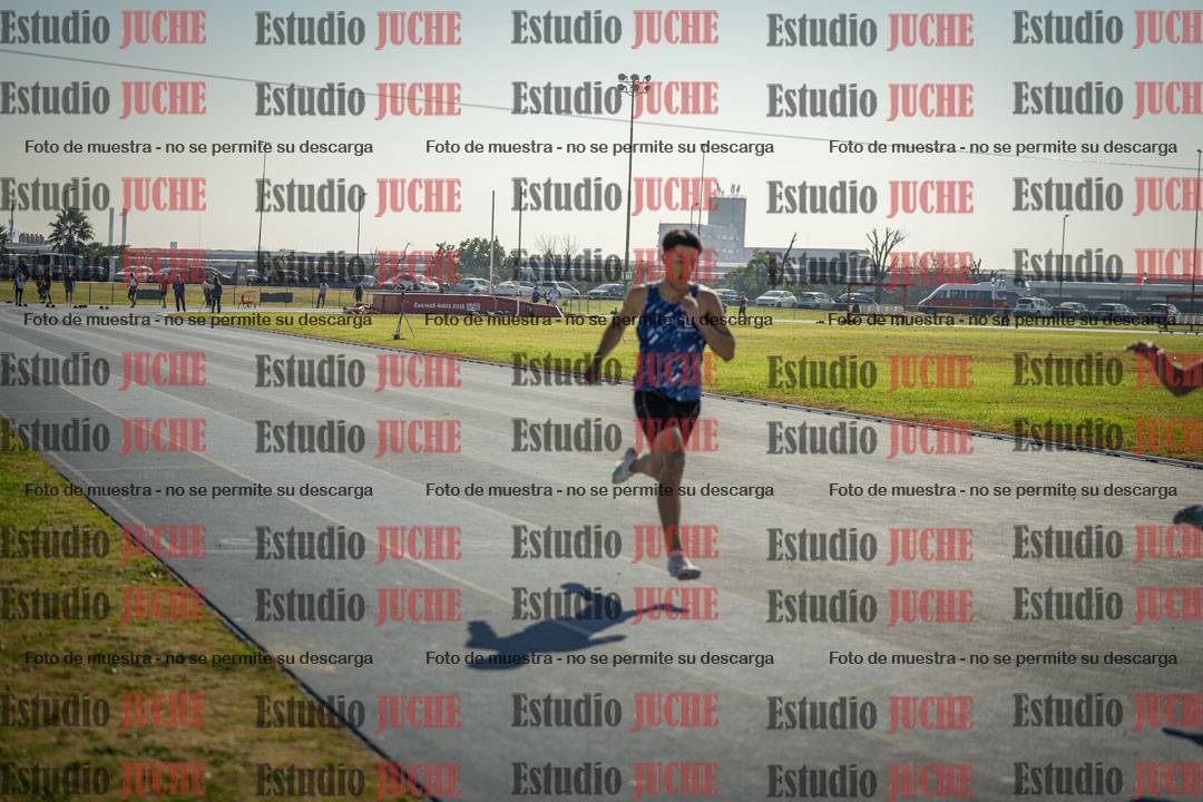 Fotos de los 100 m llanos de varones