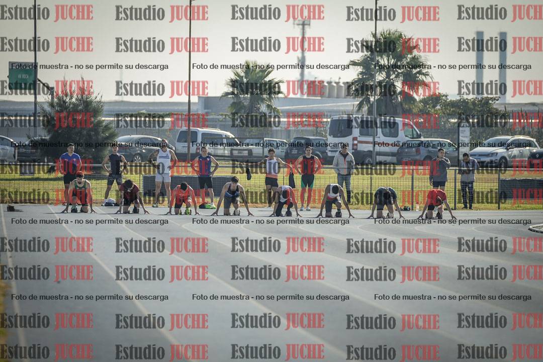 Fotos de los 100 m llanos de varones