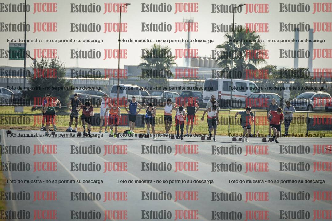 Fotos de los 100 m llanos de varones