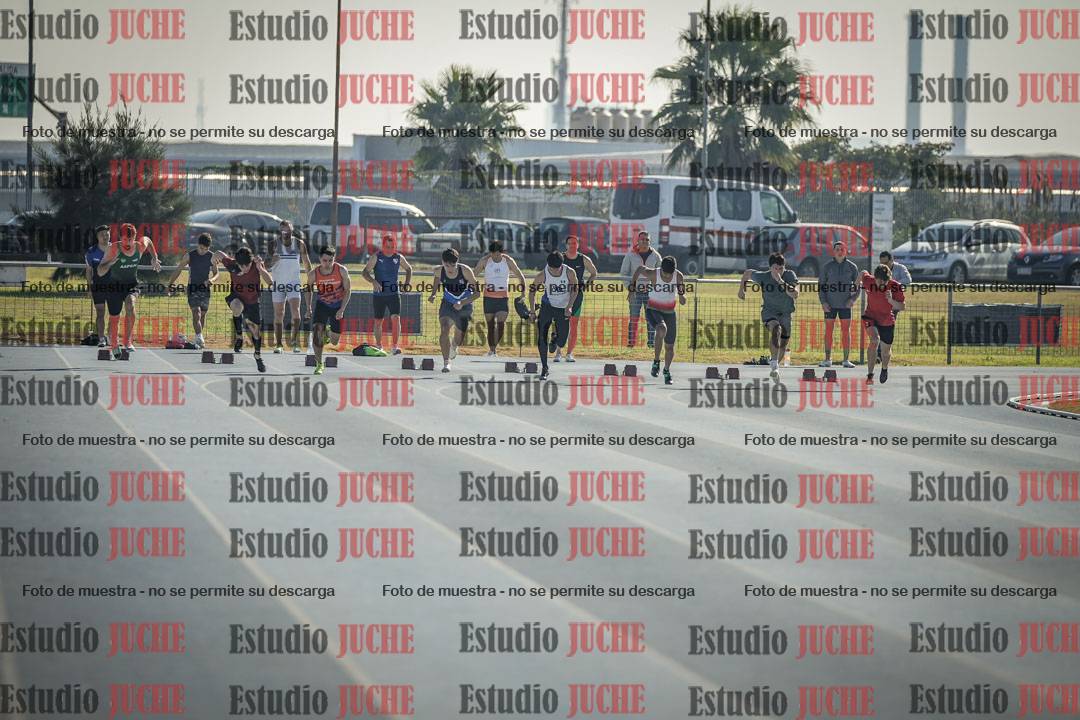Fotos de los 100 m llanos de varones