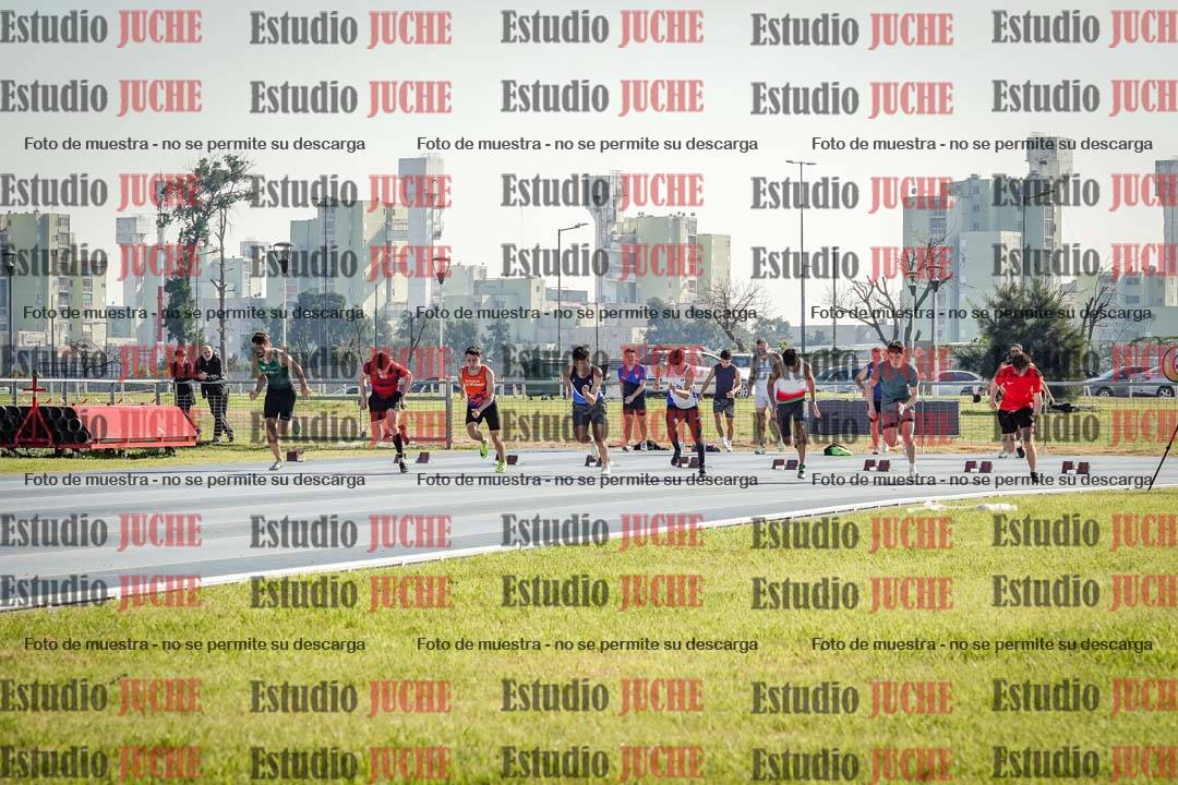 Fotos de los 100 m llanos de varones