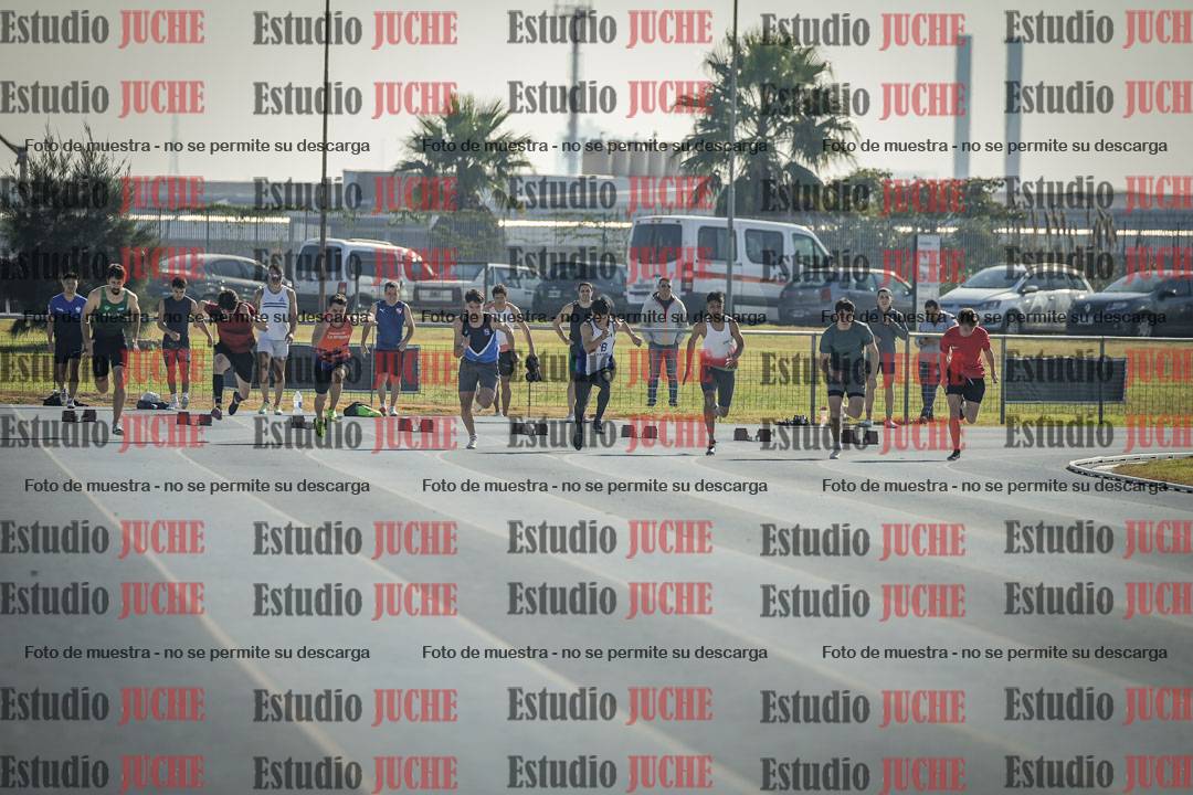 Fotos de los 100 m llanos de varones