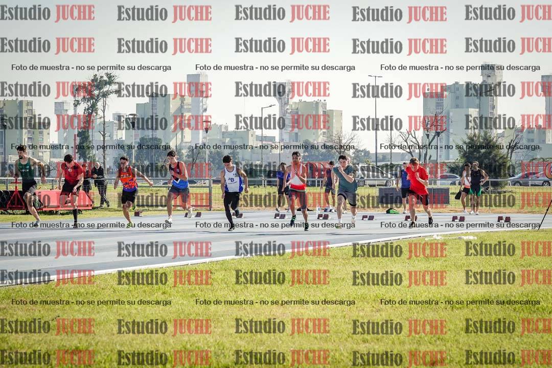 Fotos de los 100 m llanos de varones