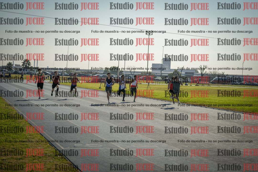 Fotos de los 100 m llanos de varones