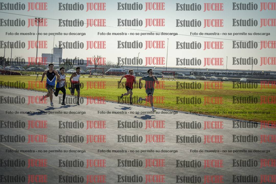 Fotos de los 100 m llanos de varones