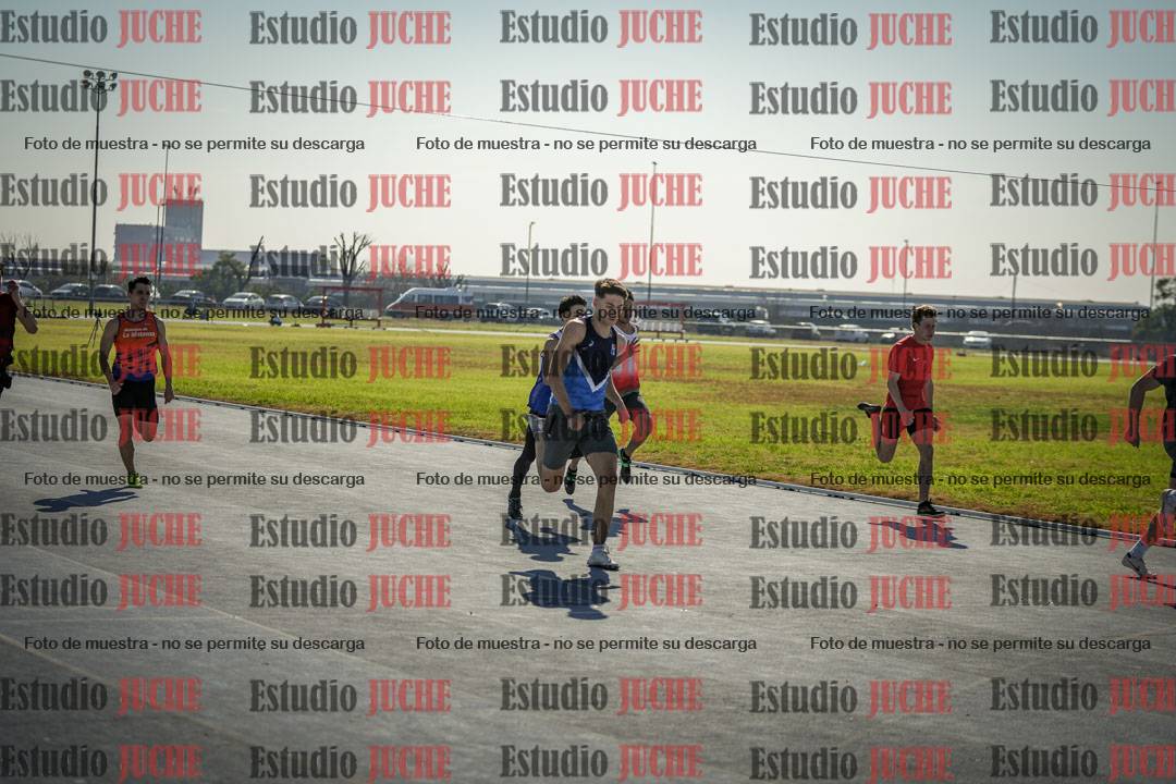 Fotos de los 100 m llanos de varones
