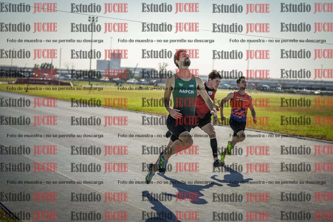 Fotos de los 100 m llanos de varones