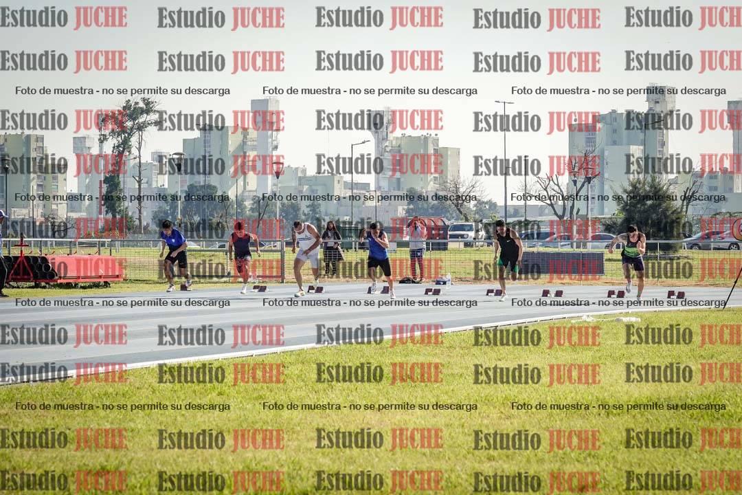Fotos de los 100 m llanos de varones