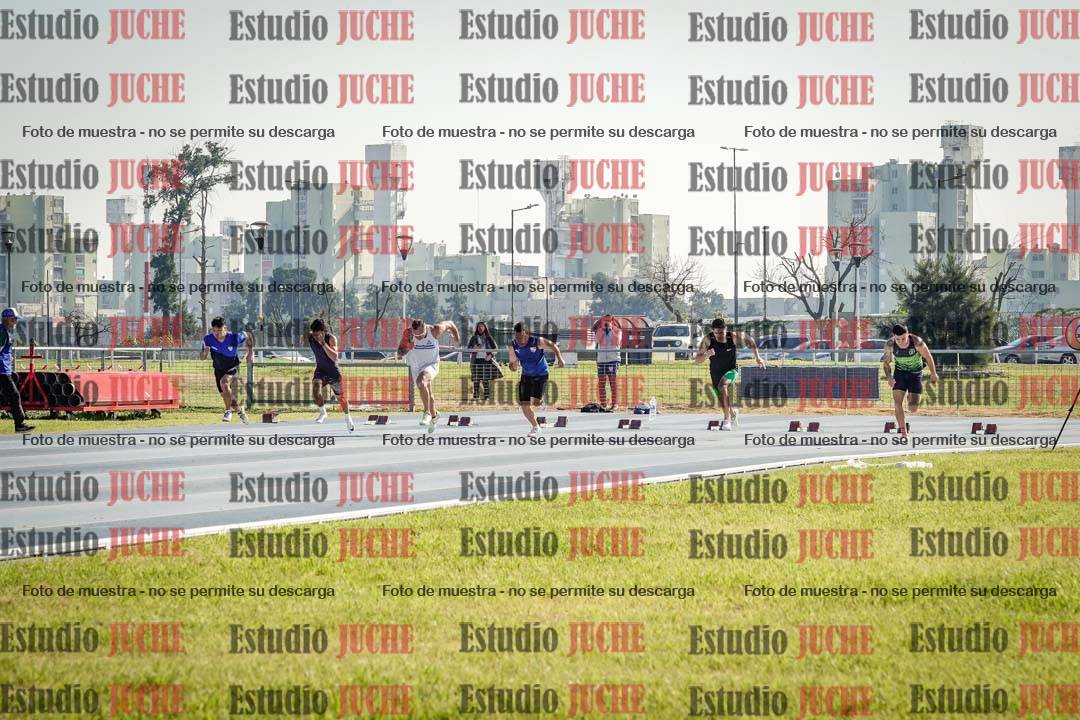 Fotos de los 100 m llanos de varones