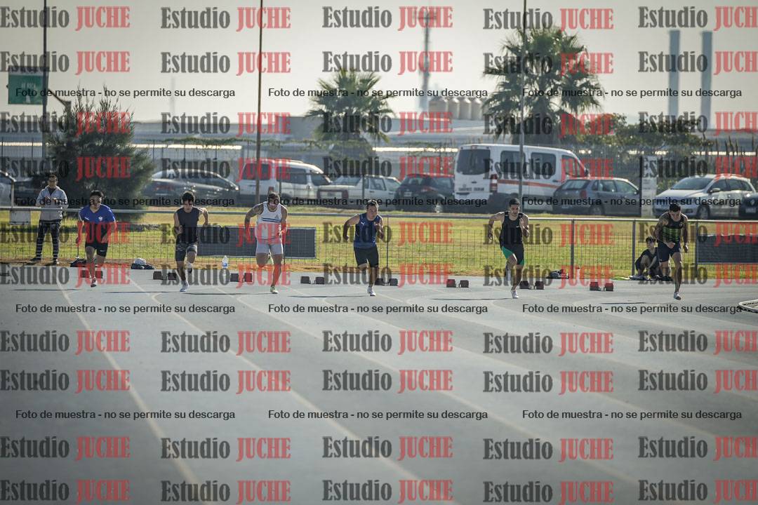 Fotos de los 100 m llanos de varones