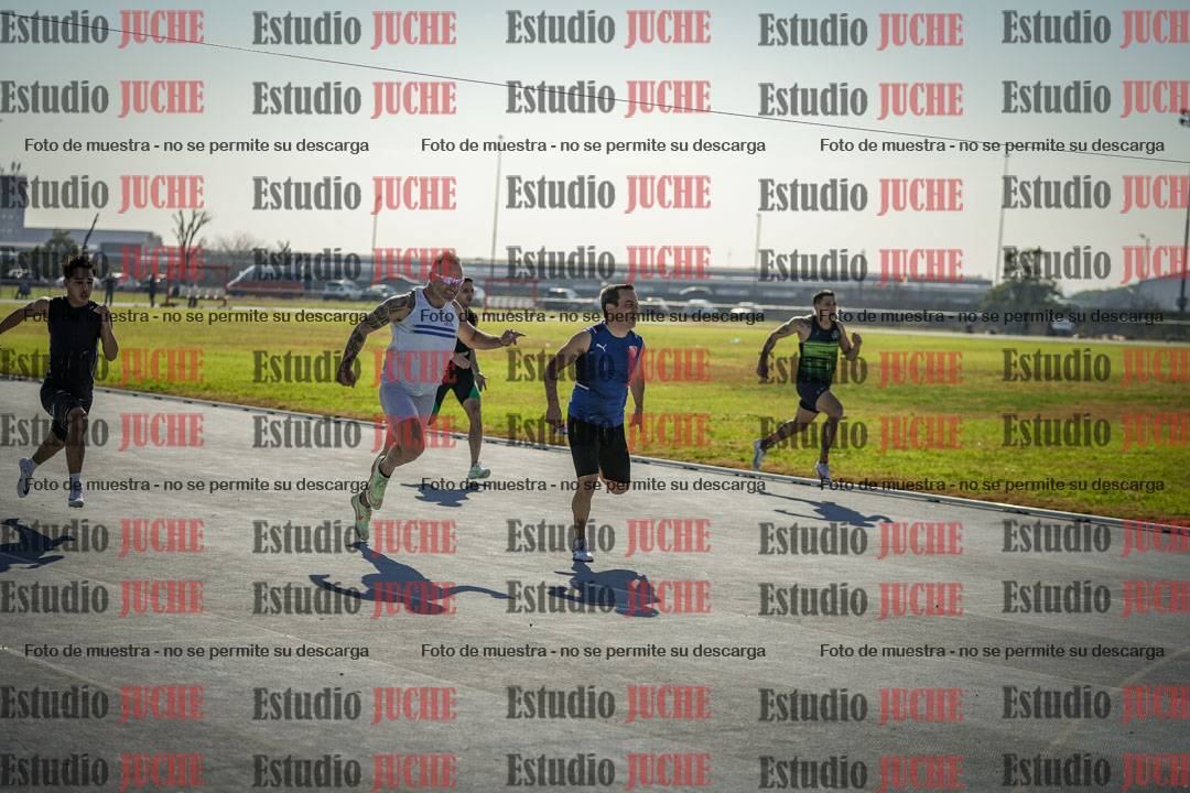 Fotos de los 100 m llanos de varones
