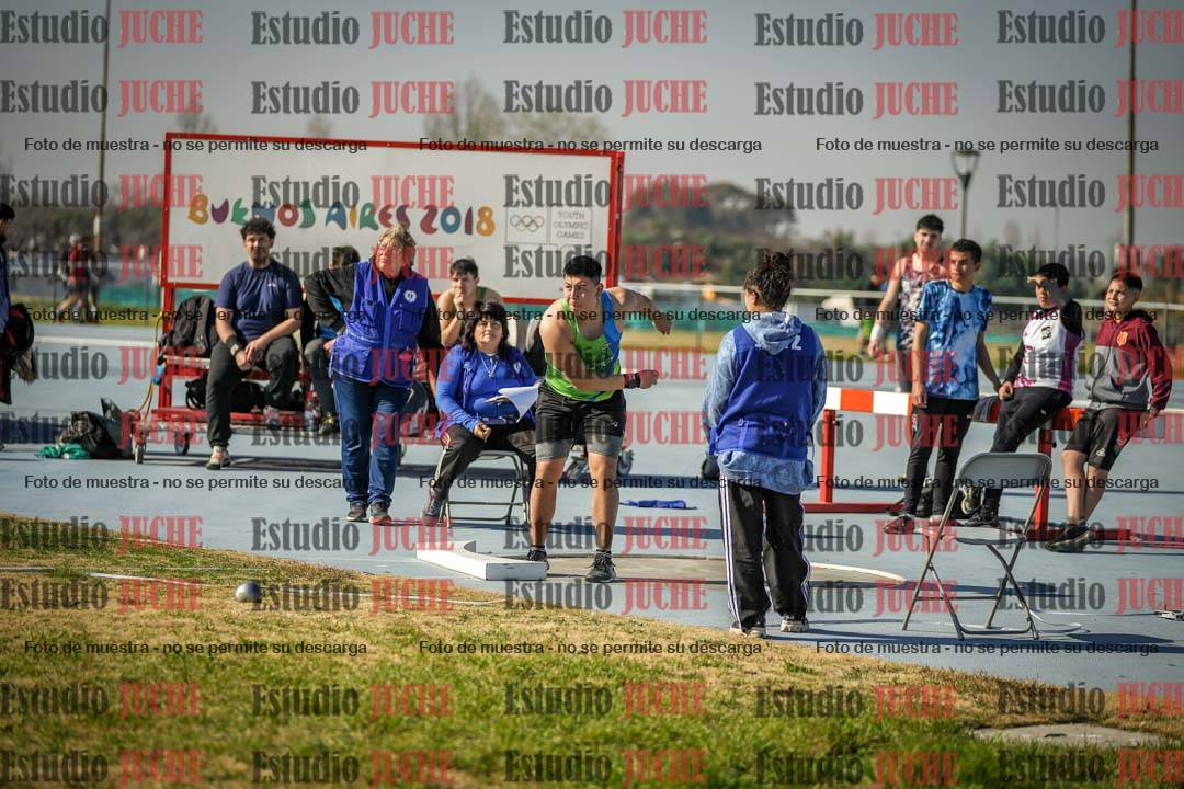 Fotos del lanzamiento de bala de varones