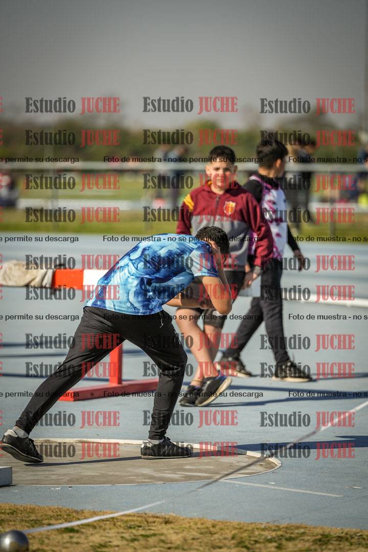 Fotos del lanzamiento de bala de varones