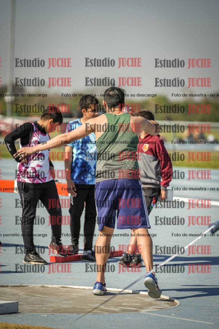 Fotos del lanzamiento de bala de varones
