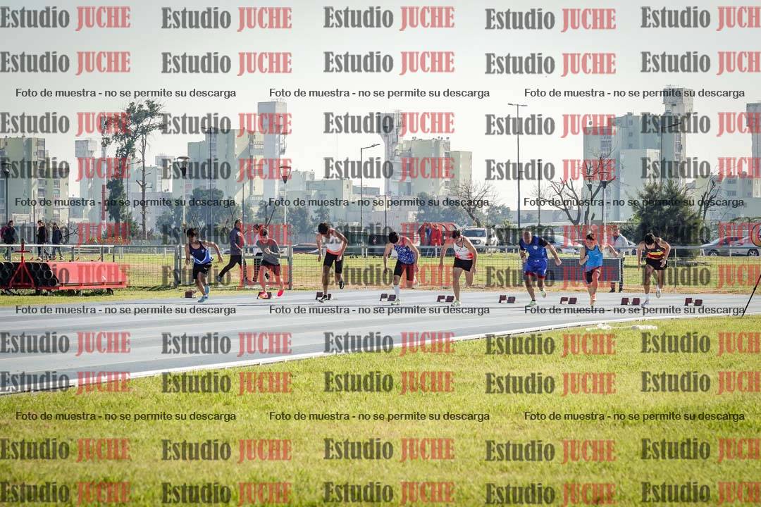 Fotos de los 100 m llanos de varones