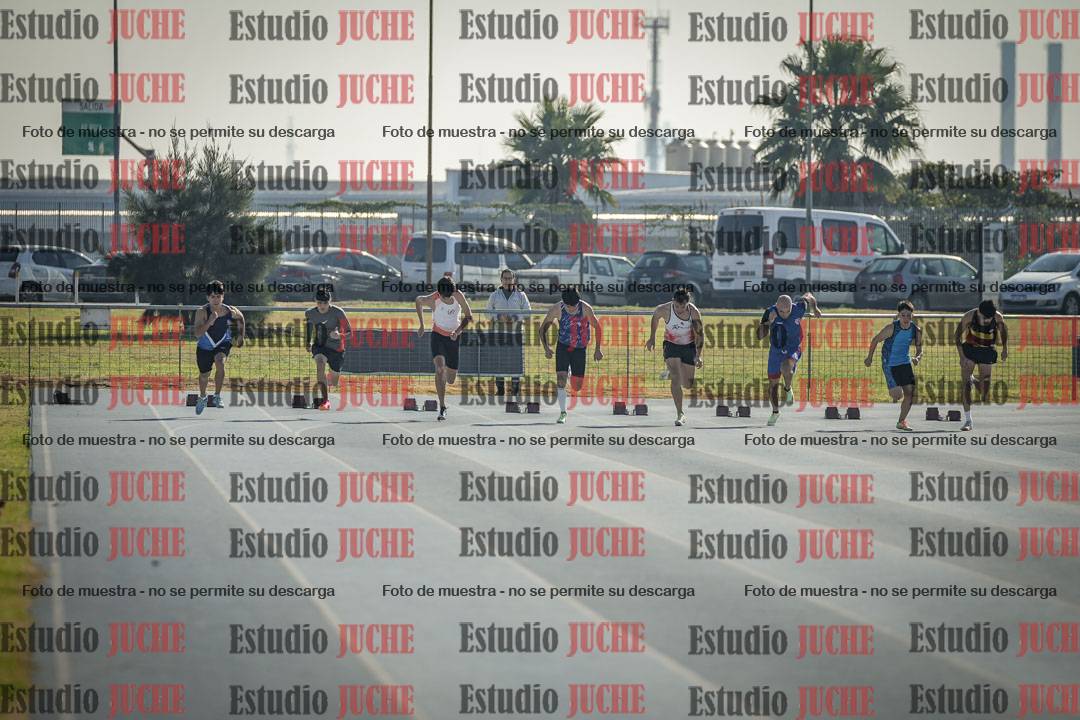 Fotos de los 100 m llanos de varones