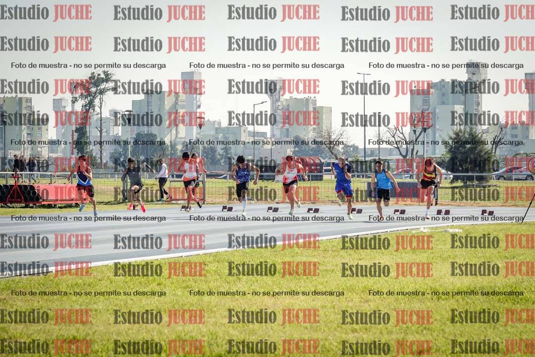 Fotos de los 100 m llanos de varones