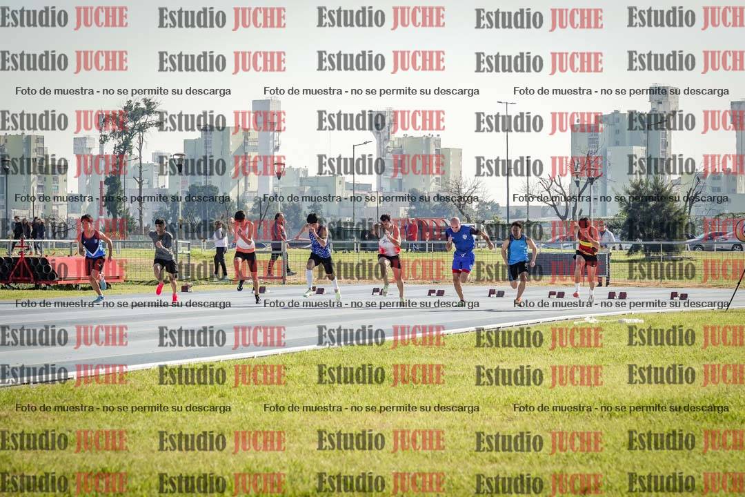 Fotos de los 100 m llanos de varones