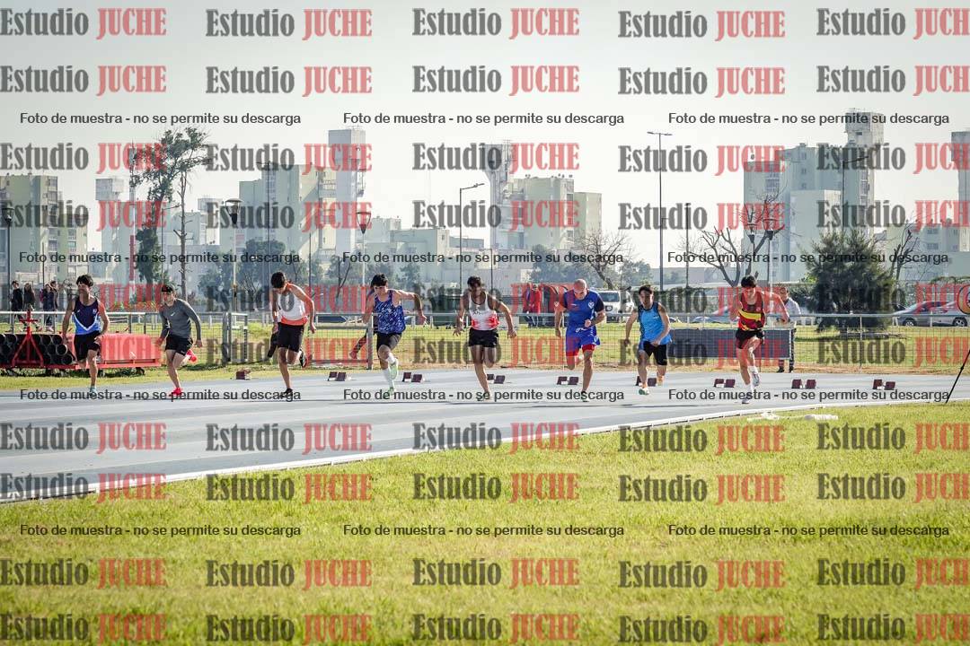 Fotos de los 100 m llanos de varones