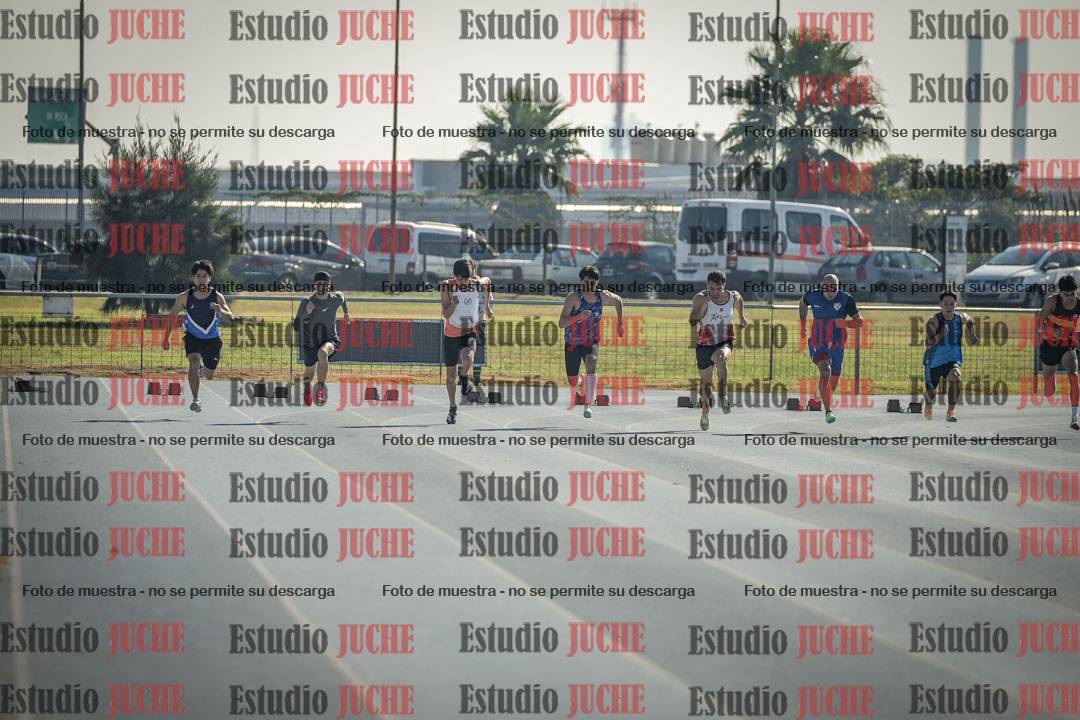 Fotos de los 100 m llanos de varones
