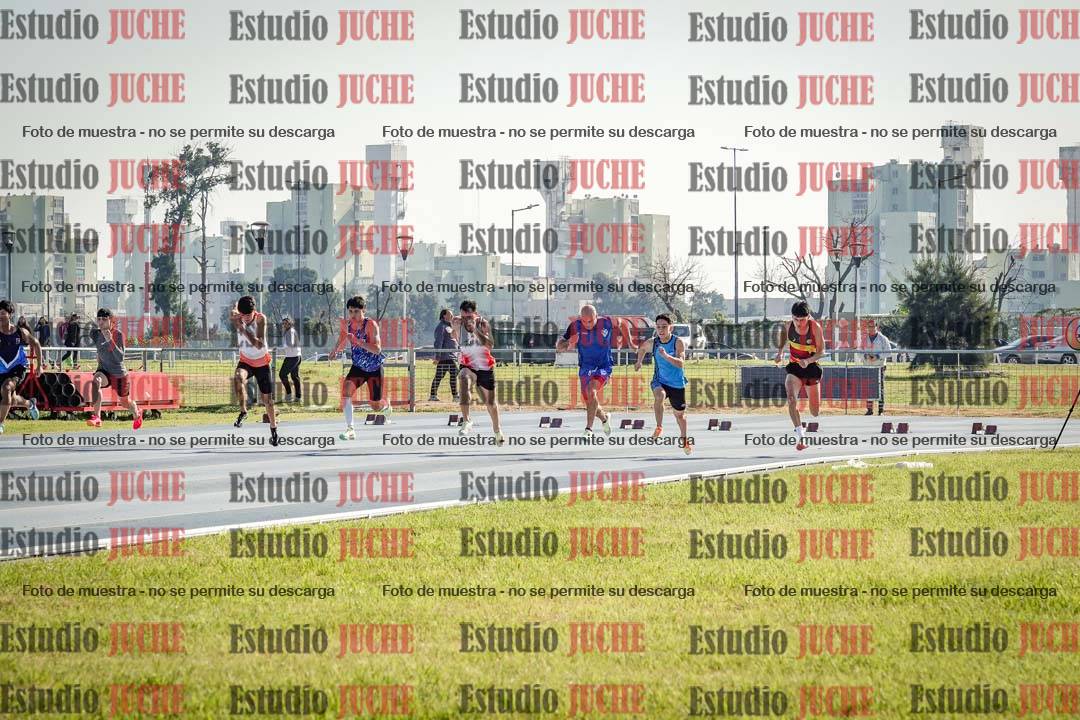 Fotos de los 100 m llanos de varones
