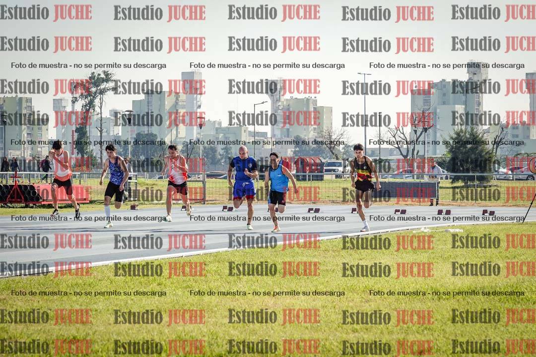Fotos de los 100 m llanos de varones