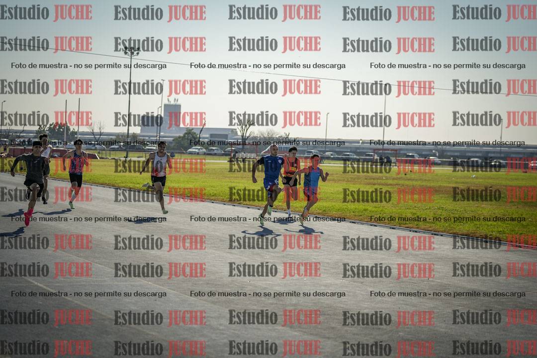 Fotos de los 100 m llanos de varones