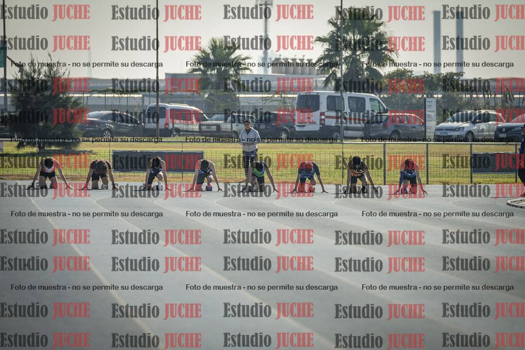 Fotos de los 100 m llanos de varones