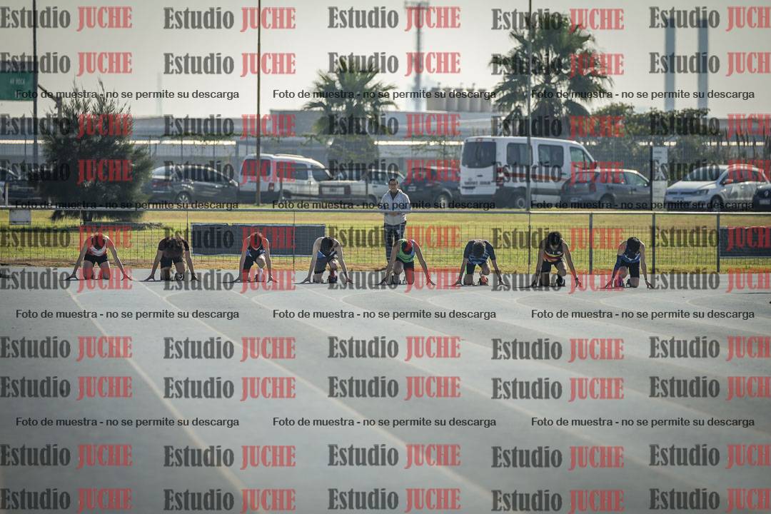 Fotos de los 100 m llanos de varones