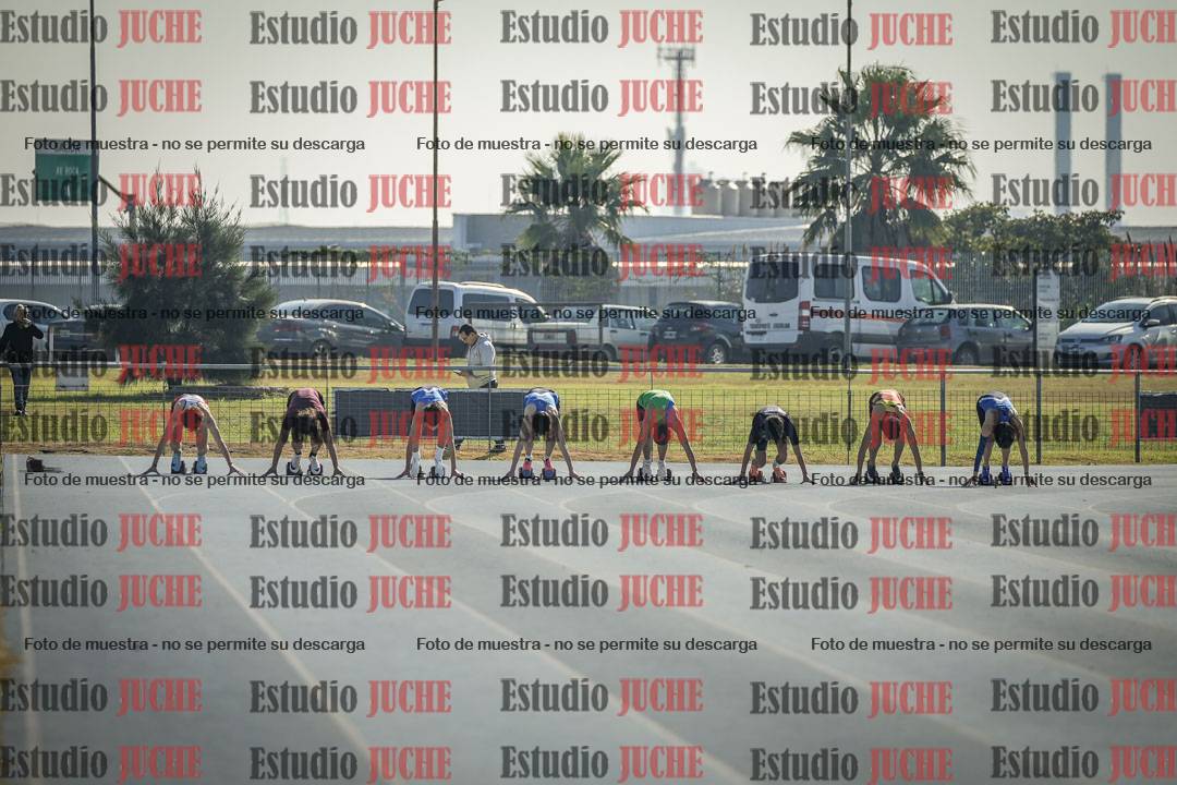 Fotos de los 100 m llanos de varones