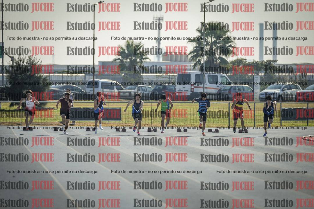 Fotos de los 100 m llanos de varones