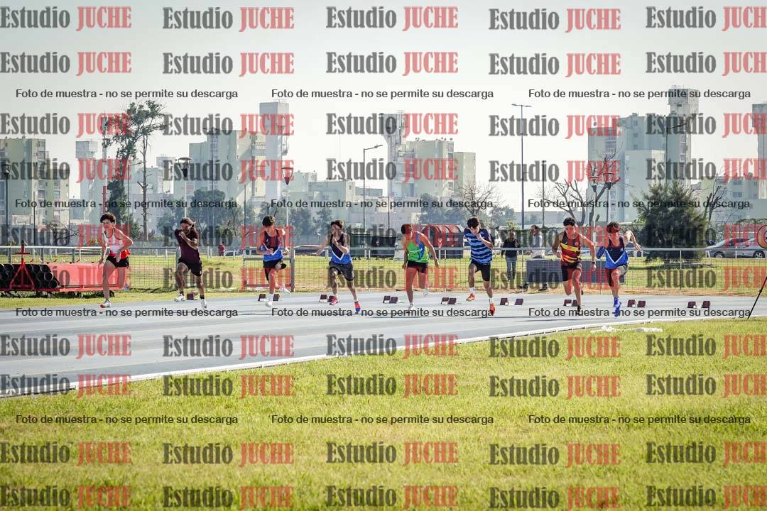 Fotos de los 100 m llanos de varones