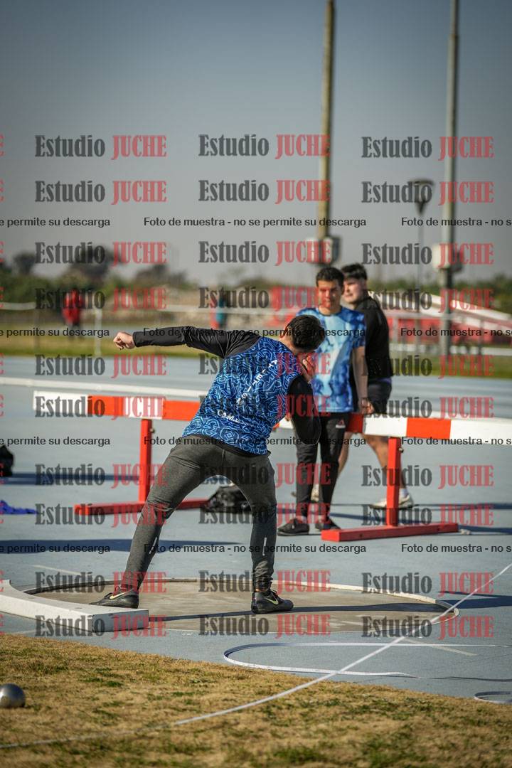 Fotos del lanzamiento de bala de varones