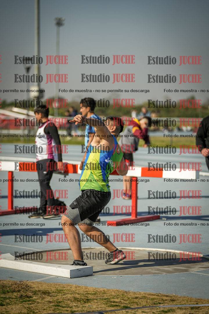 Fotos del lanzamiento de bala de varones