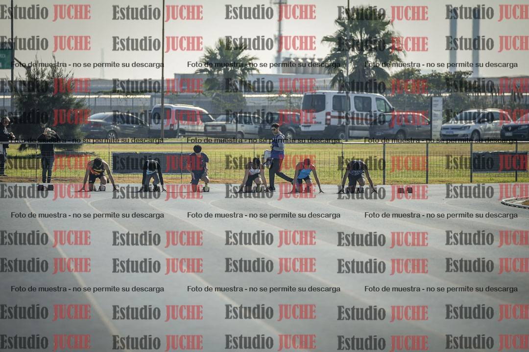Fotos de los 100 m llanos de varones