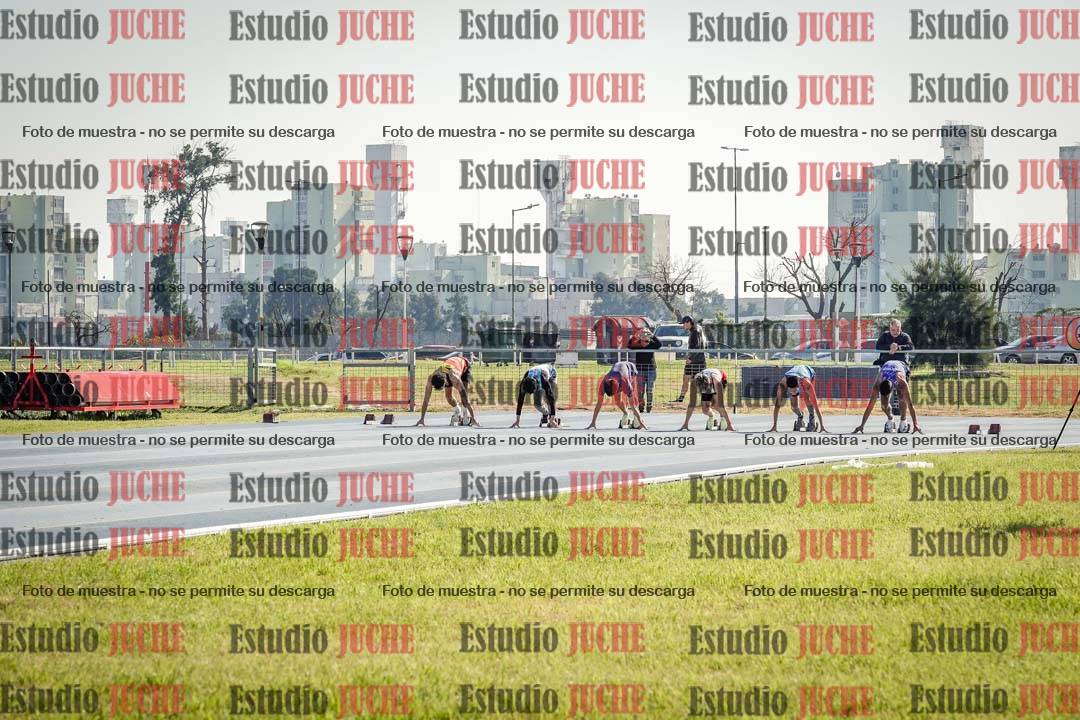 Fotos de los 100 m llanos de varones