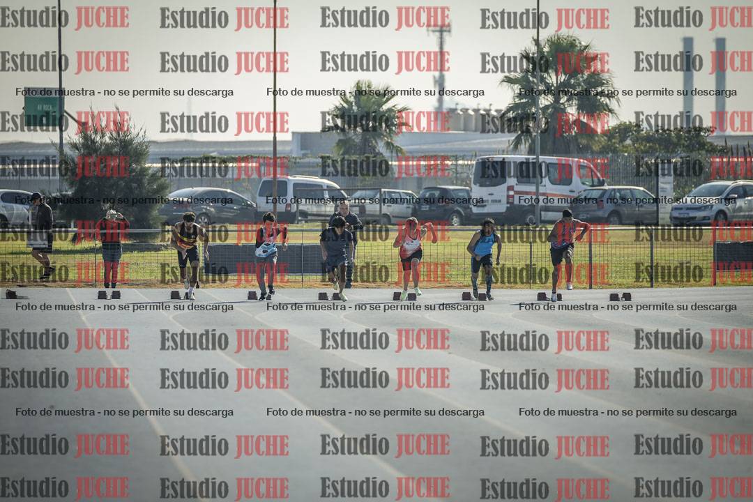 Fotos de los 100 m llanos de varones