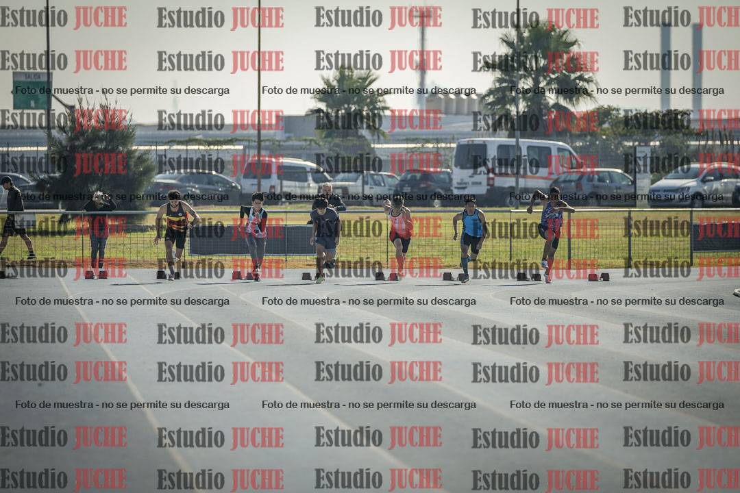 Fotos de los 100 m llanos de varones