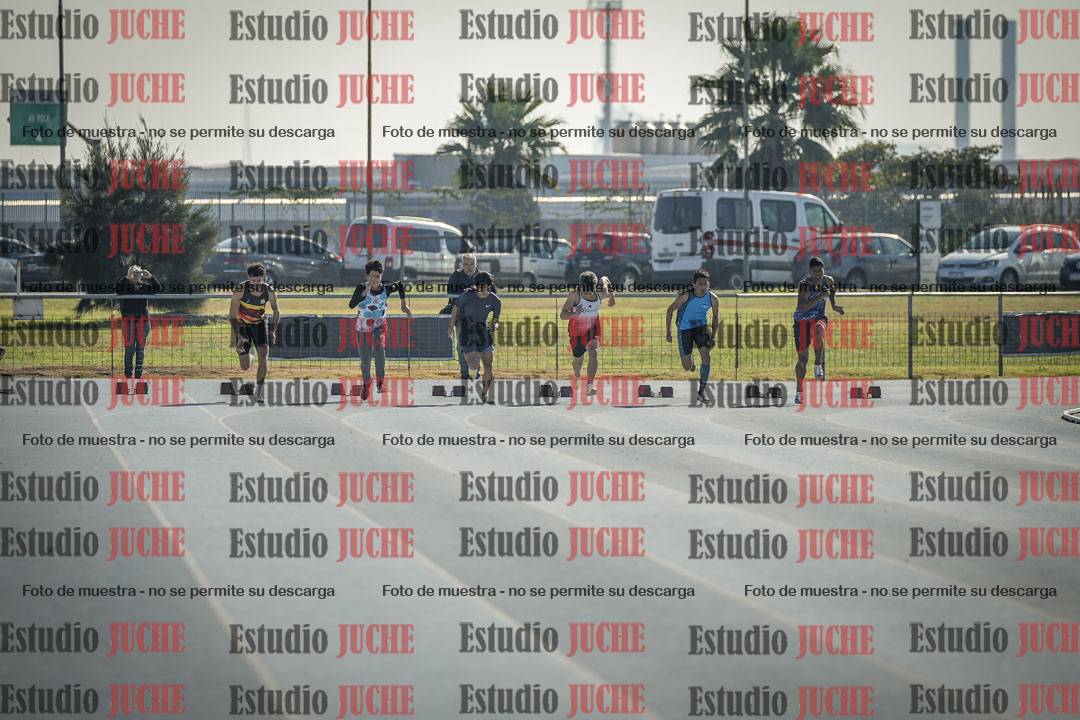 Fotos de los 100 m llanos de varones