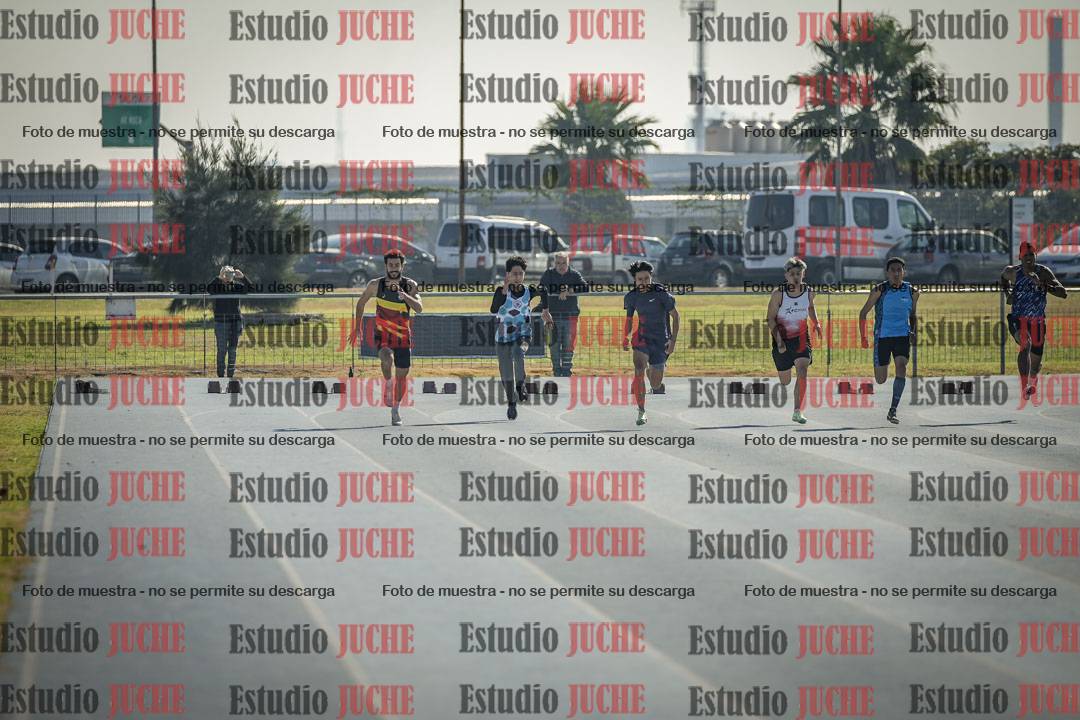 Fotos de los 100 m llanos de varones