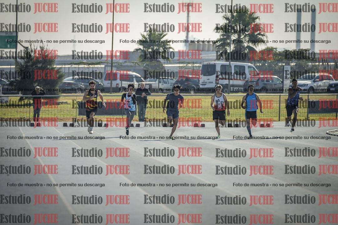 Fotos de los 100 m llanos de varones