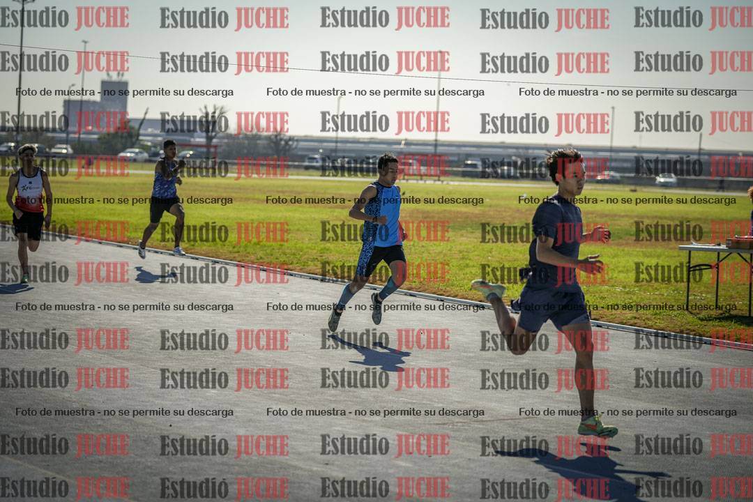 Fotos de los 100 m llanos de varones