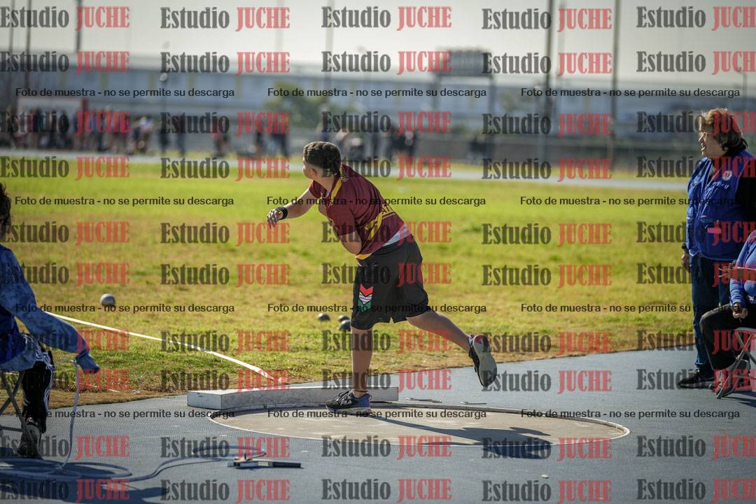 Fotos del lanzamiento de bala de varones